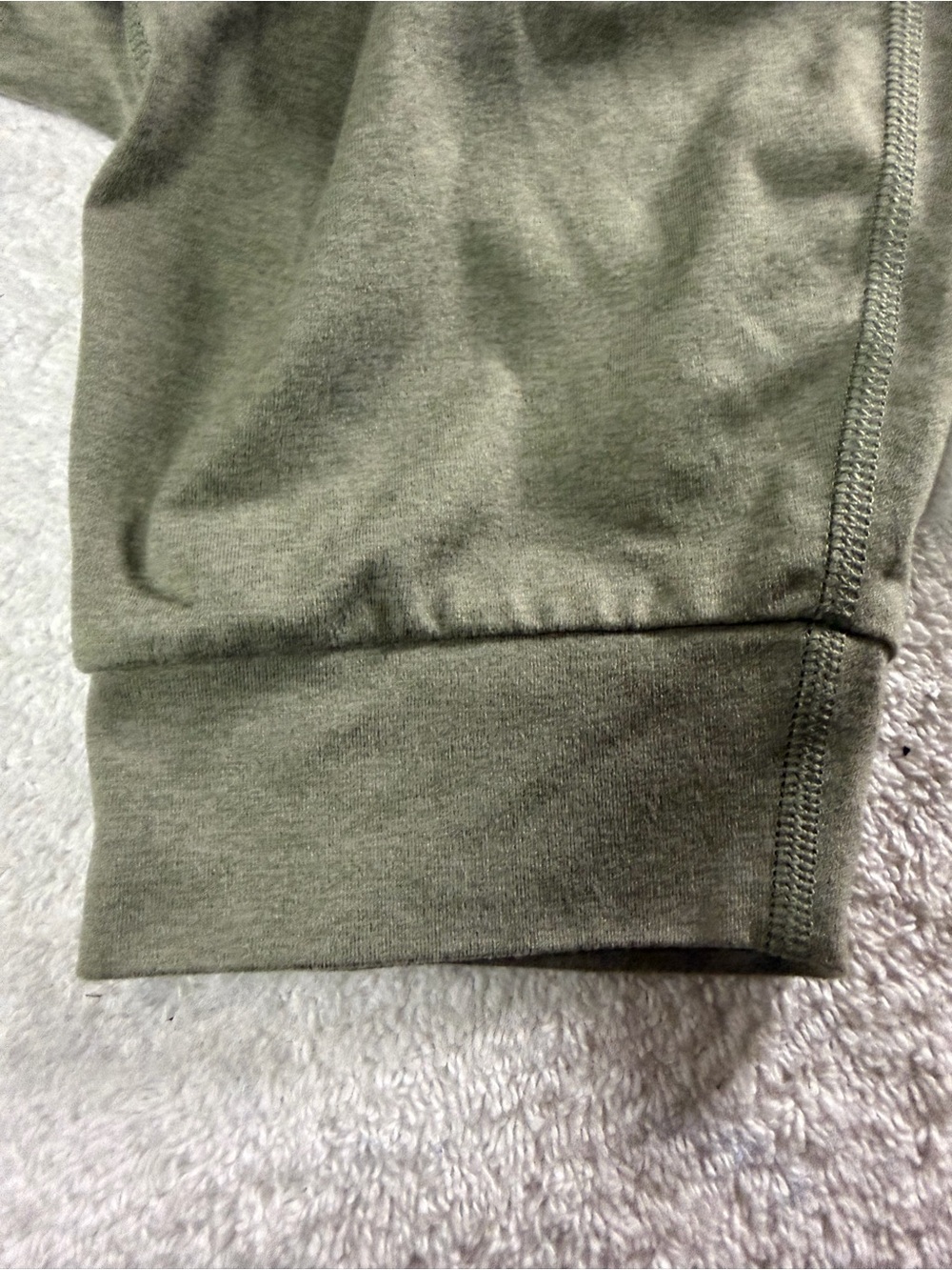 Vuori women’s size large Olive Drawstring Sweatpants with cuffed leg - Picture 6 of 7
